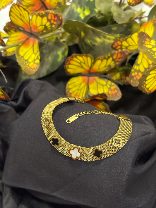 New Elegant Design Pearl Shell With Gold Color Chain Bracelet