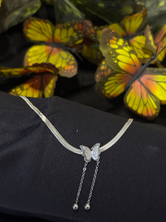 New Elegant Design Butterfly Shape Silver Pendant