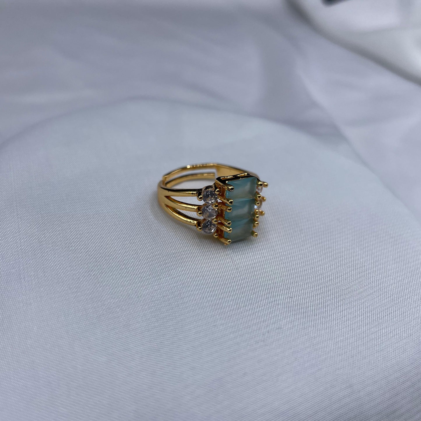 New Elegant Luxury Design Gold Colour With Zircon Stones Adjustable Ring