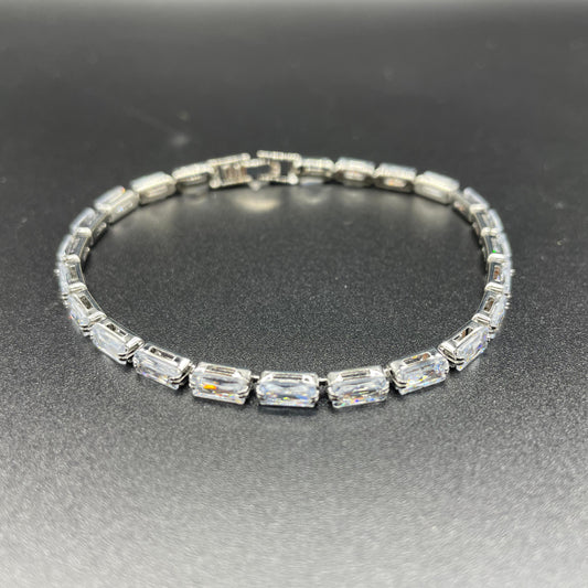 Silver Elegant Design Rectangle Shape Zircon Bracelet