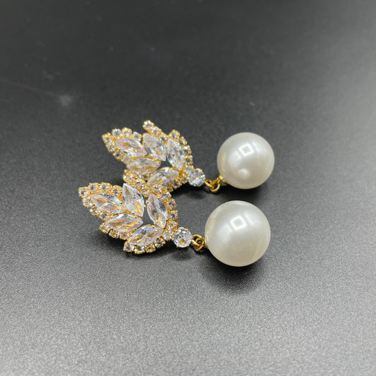 Elegant Luxury Gold Silver Leaf Shape Pearl Zircon Earring