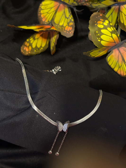 New Elegant Design Butterfly Shape Silver Pendant