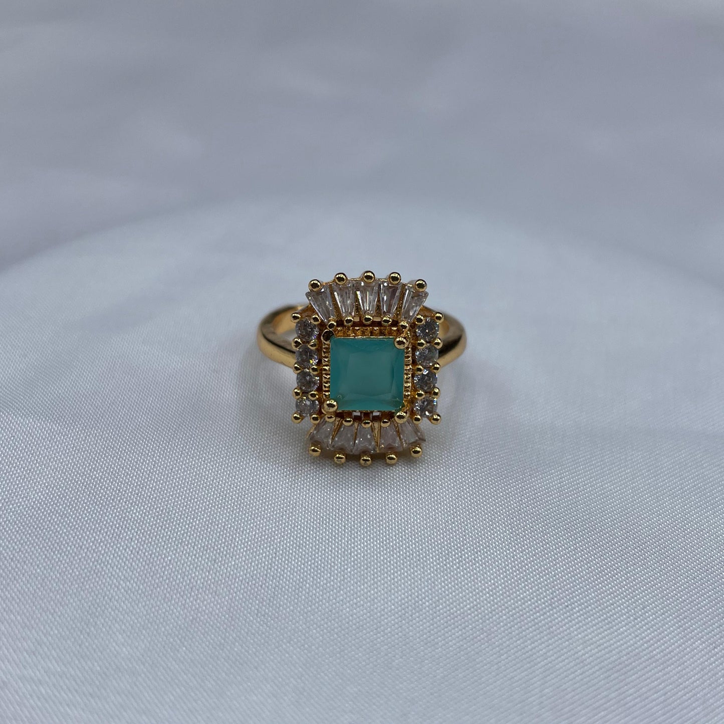 New Elegant Luxury Design Gold Colour With Zircon Stones Adjustable Ring