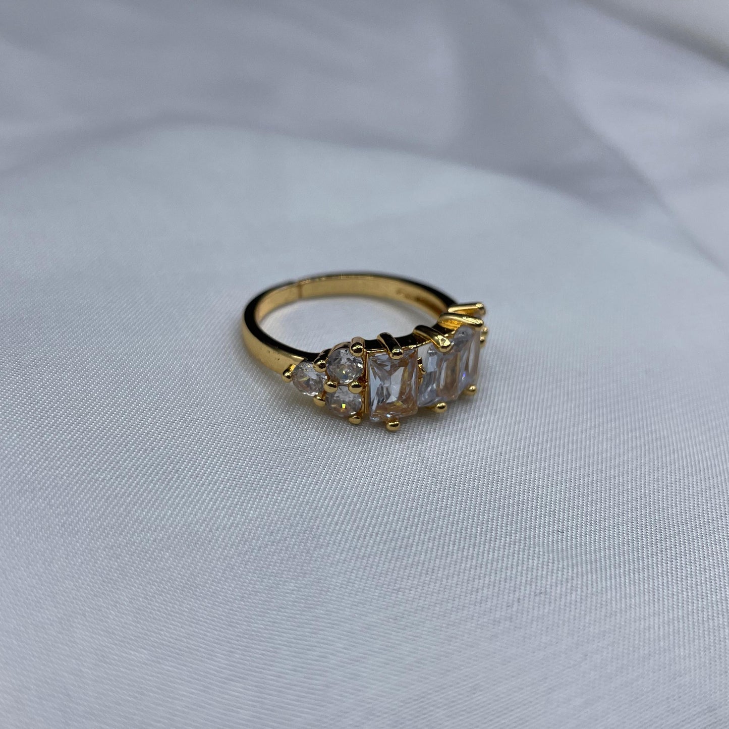 New Elegant Luxury Design Gold Colour With Zircon Stones Adjustable Ring