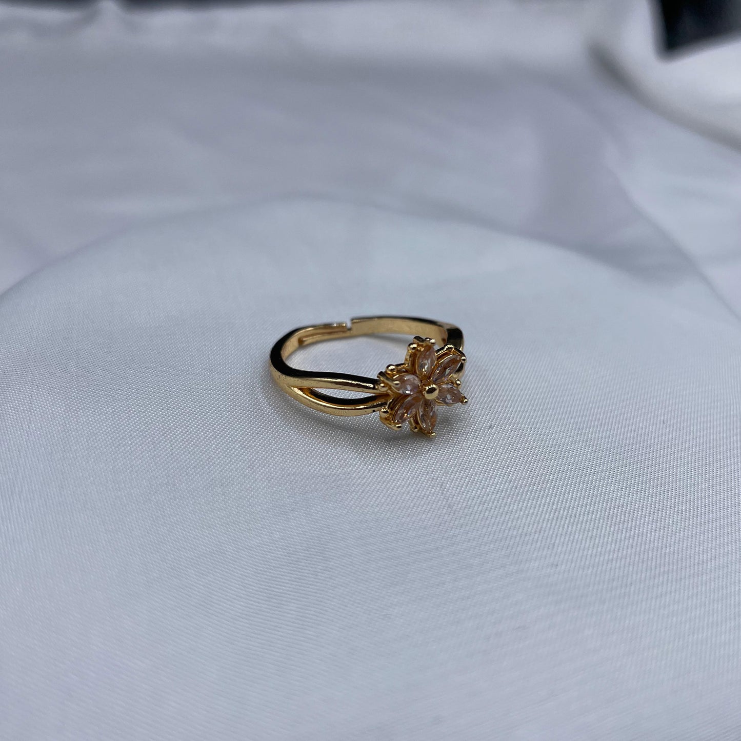New Elegant Design Flower Shape Gold Colour With Zircon Stones Adjustable Ring