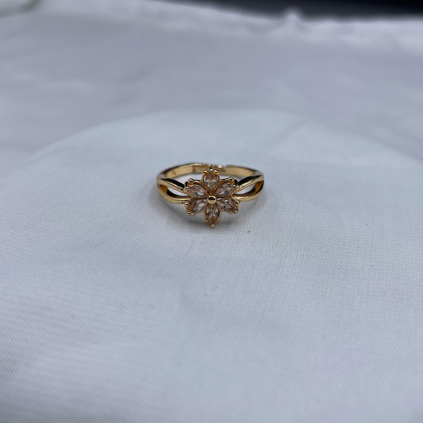 New Elegant Design Flower Shape Gold Colour With Zircon Stones Adjustable Ring