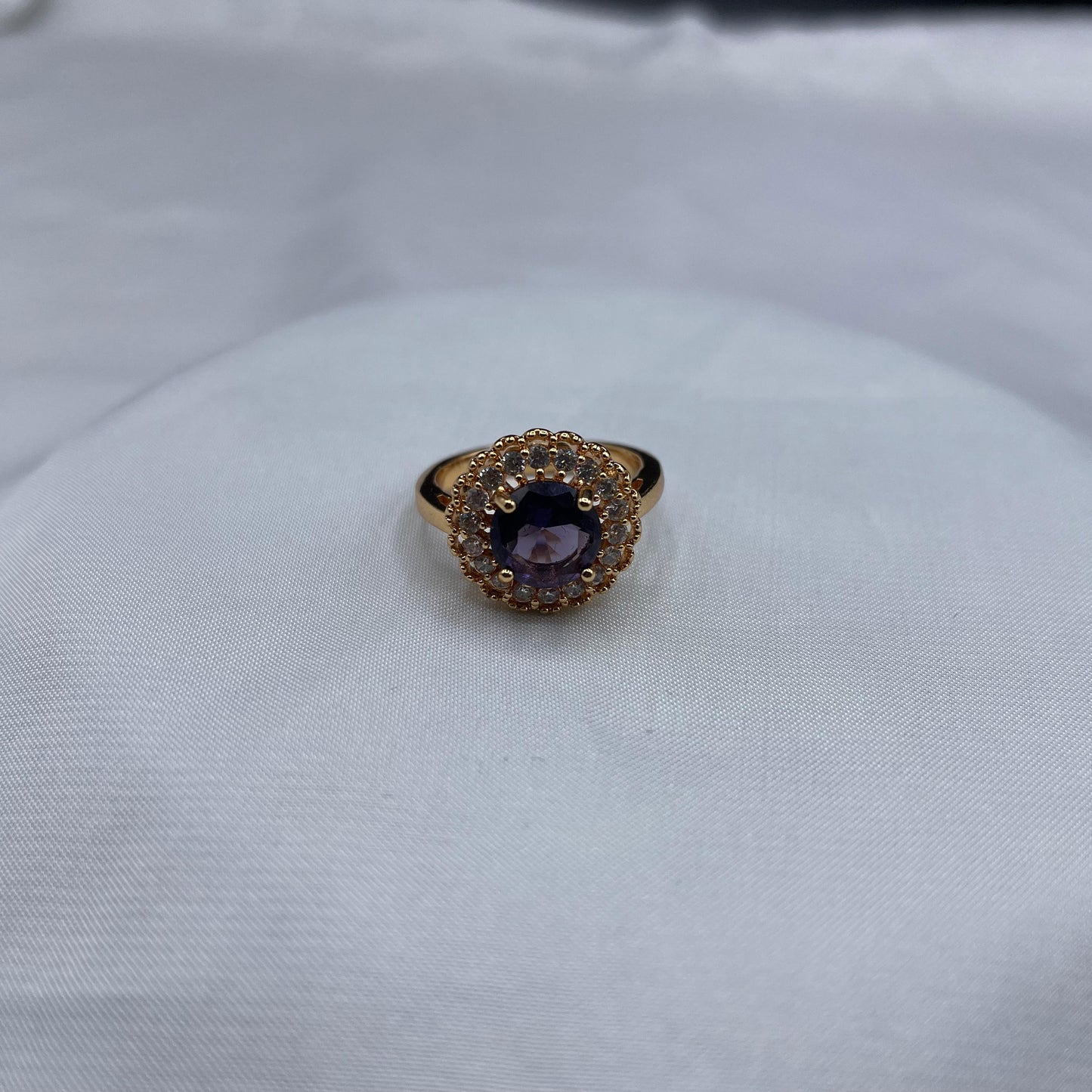 New Elegant Luxury Design Round Shape Gold Colour With Zircon Stone Adjustable Ring