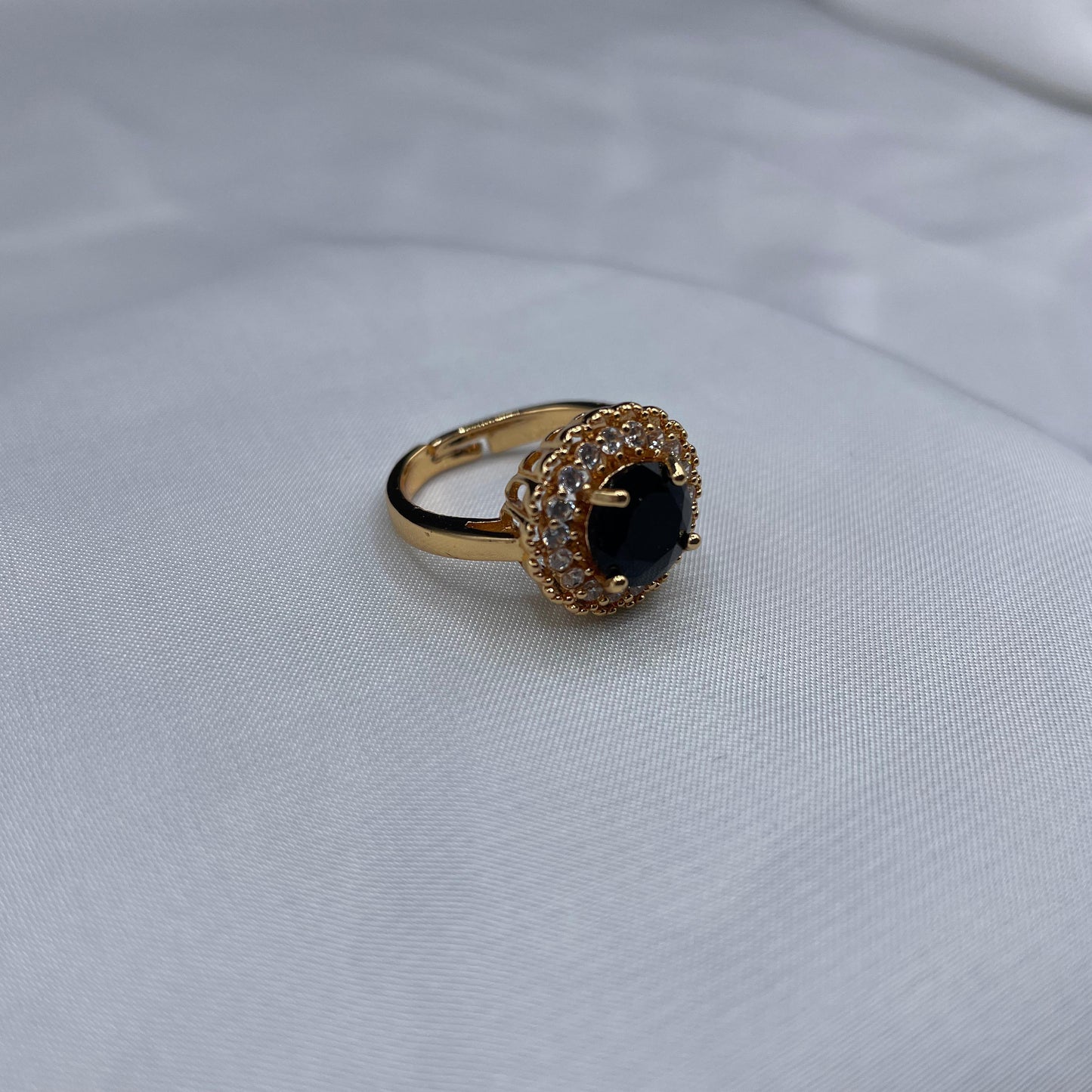New Elegant Luxury Design Round Shape Gold Colour With Zircon Stone Adjustable Ring