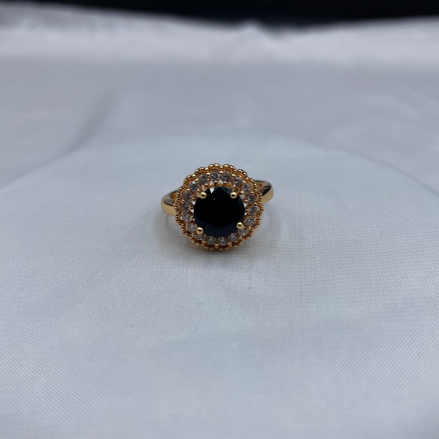New Elegant Luxury Design Round Shape Gold Colour With Zircon Stone Adjustable Ring