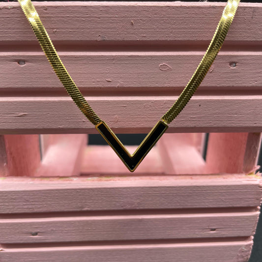 Gold Elegant Design V Shape Blade Chain Pendant