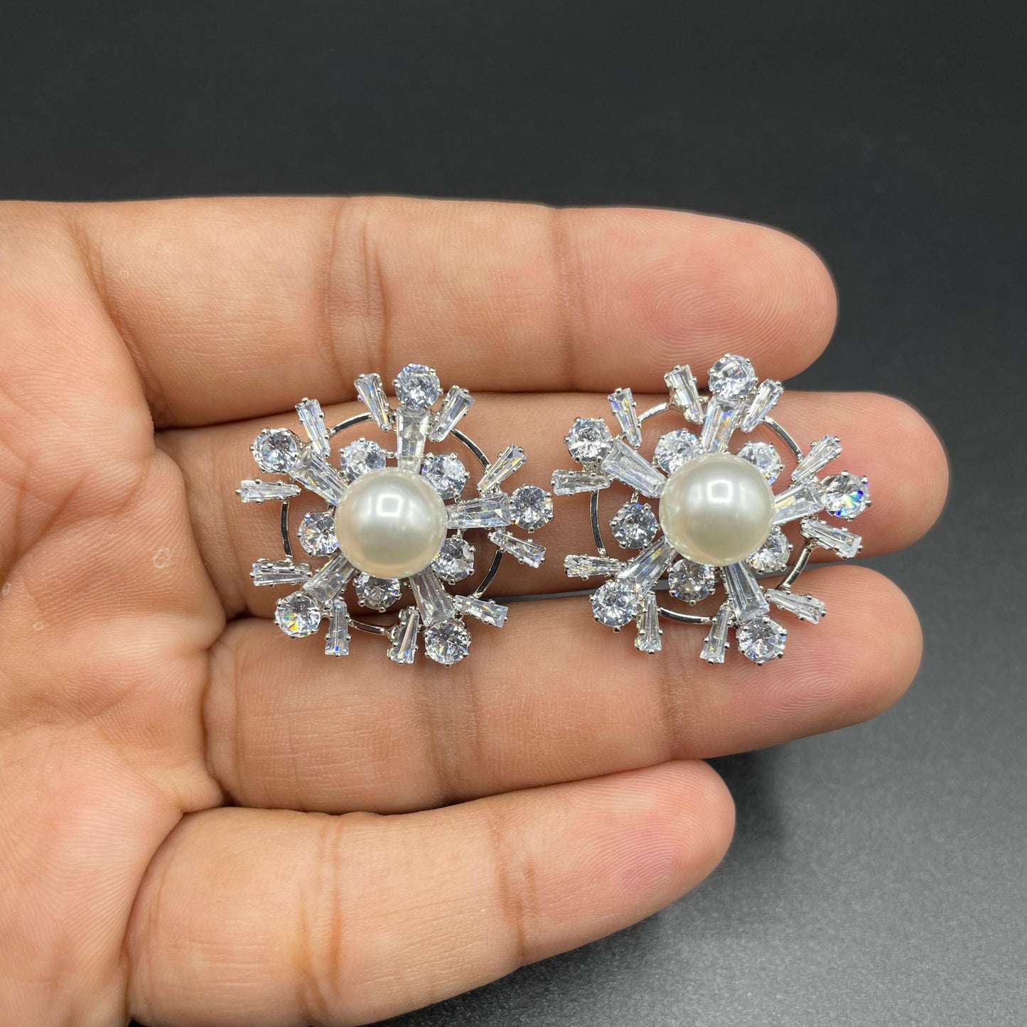Silver & Gold Elegant Snow Flake Style Zircon Pearl Earring