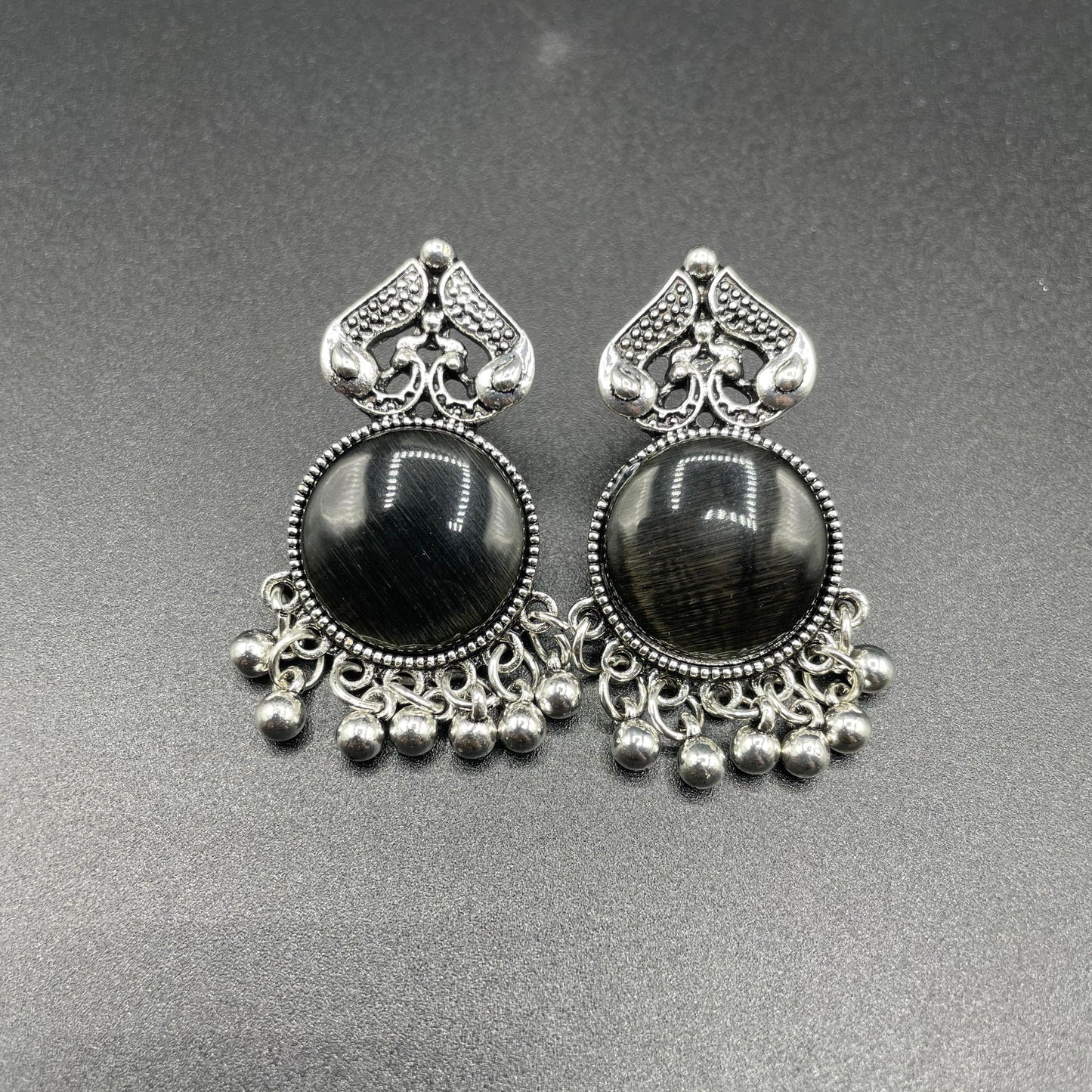 Elegant Antique Style Natural Stone Oxidize Earring