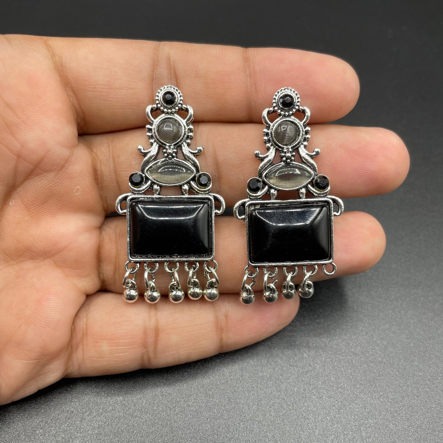 Silver Elegant Antique Style Natural Stone Oxidise Earring