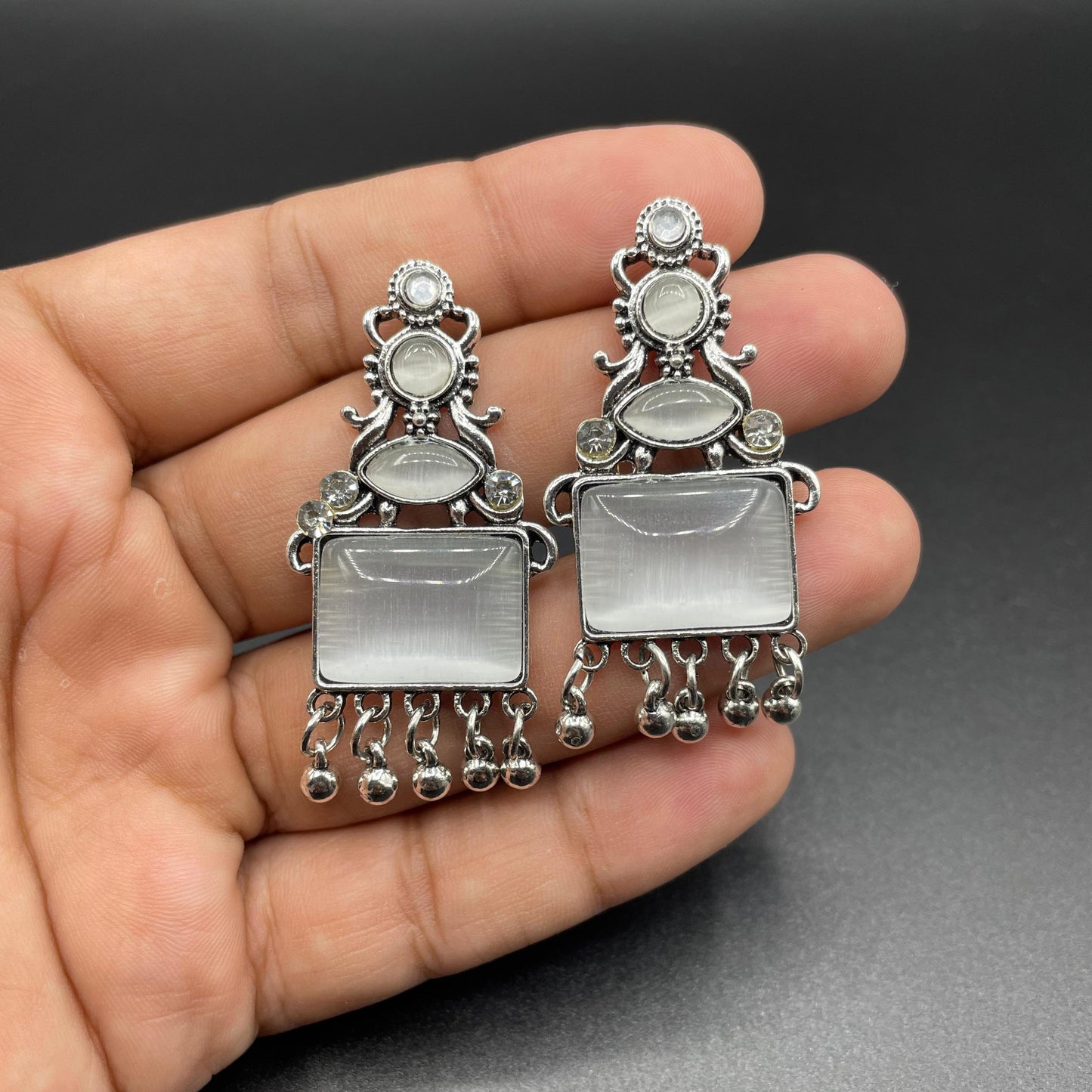Silver Elegant Antique Style Natural Stone Oxidise Earring