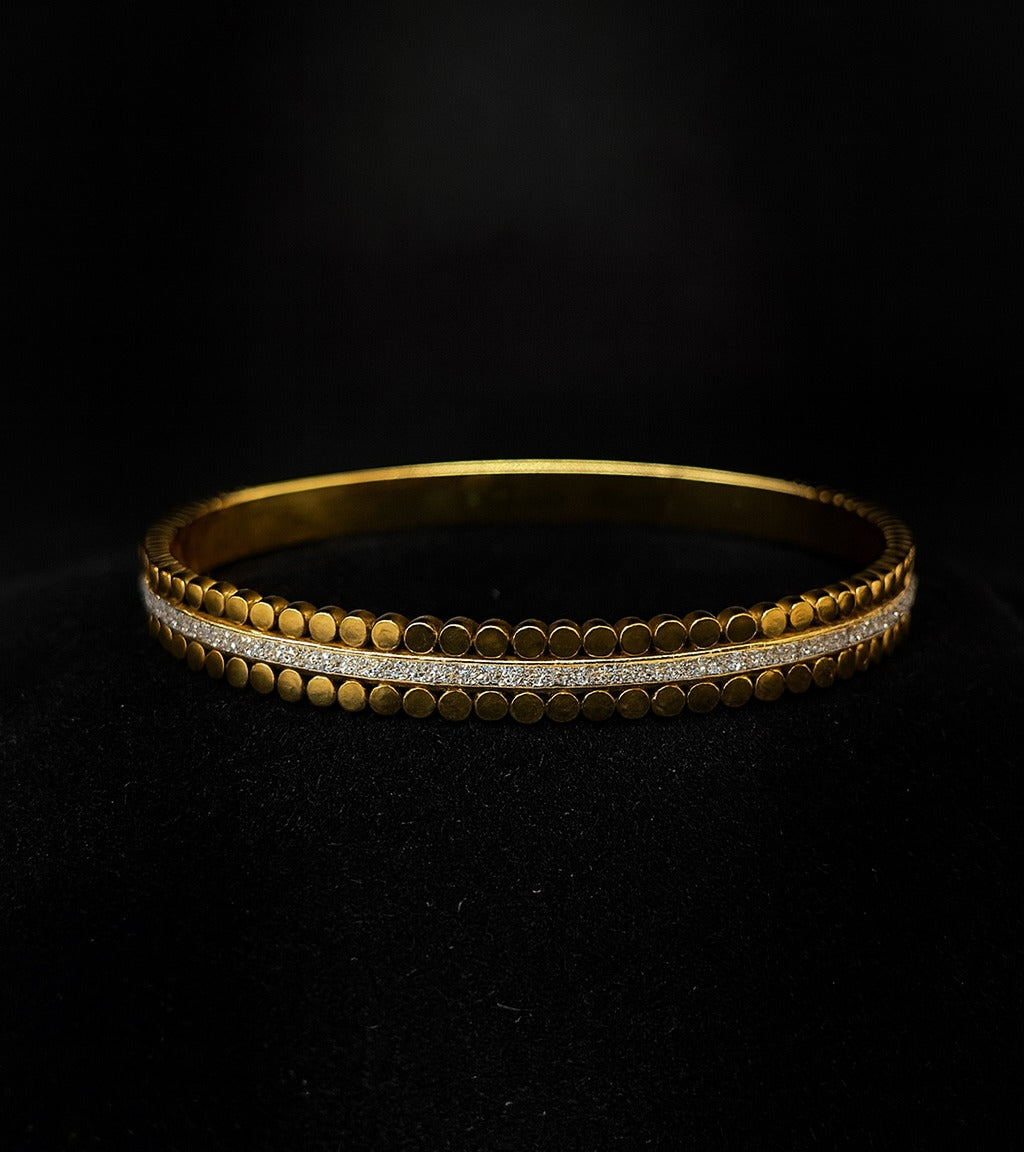 Luxury Elegant Design Gold With Stones Adjustable Bangle